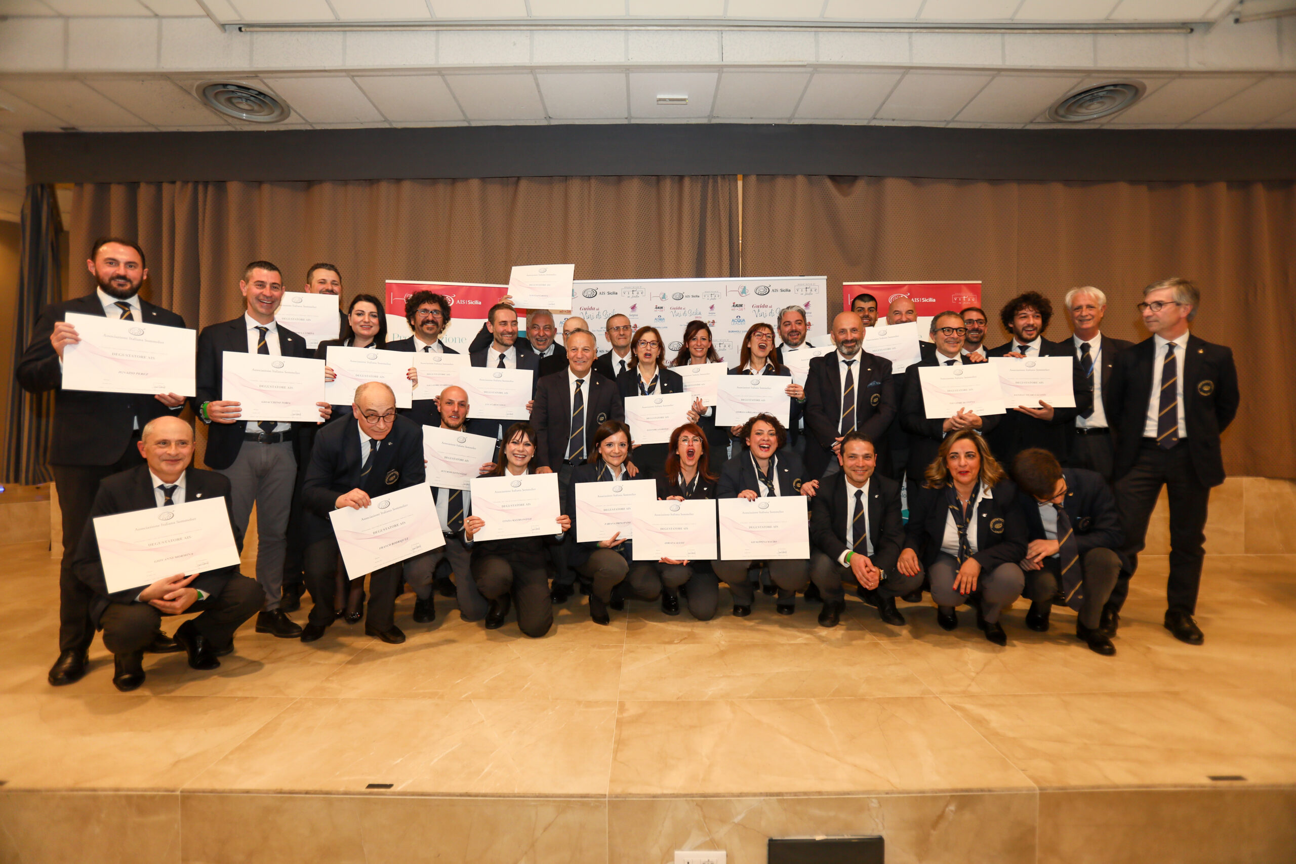 AIS Sicilia cresce e si rinnova, presentati a Palermo i nuovi ...